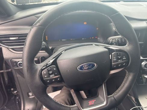 Used 2024 Ford Explorer ST w/ Equipment Group 401A image 9