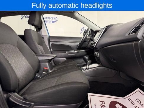 Used 2020 Mitsubishi Outlander Sport SE AWD/4WD image 18