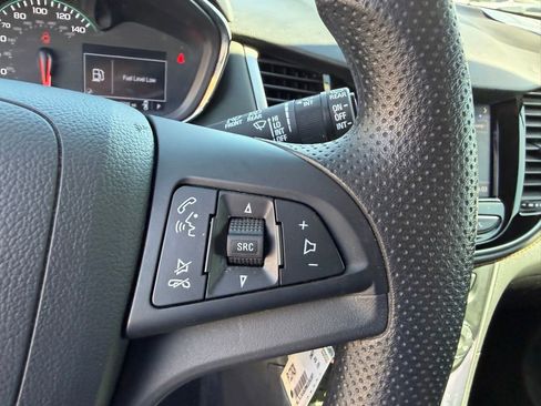 Used 2021 Chevrolet Trax LS w/ Tint and Cruise Package FWD image 19