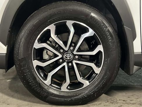 Used 2025 Toyota Corolla Cross AWD Hybrid image 6