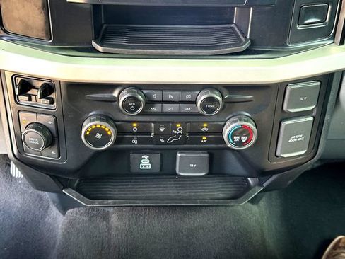Used 2024 Ford F250 XLT AWD/4WD image 18