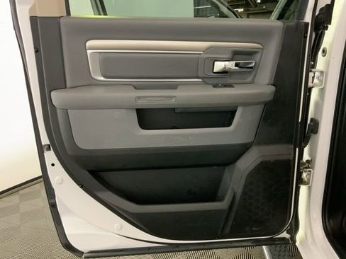 Used 2018 RAM 2500 SLT AWD/4WD image 25