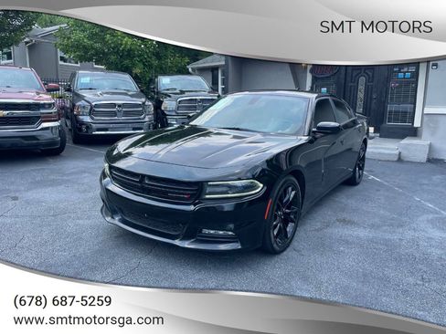 Used 2017 Dodge Charger R/T w/ Navigation & Travel Group RWD image 1