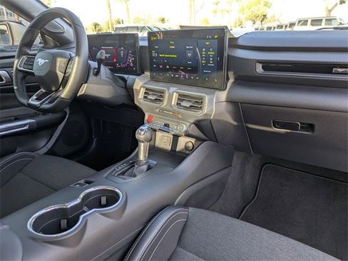 Used 2024 Ford Mustang image 13