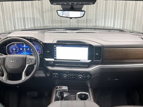 Used 2026 Chevrolet Silverado 1500 High Country w/ Midnight Edition AWD/4WD image 37