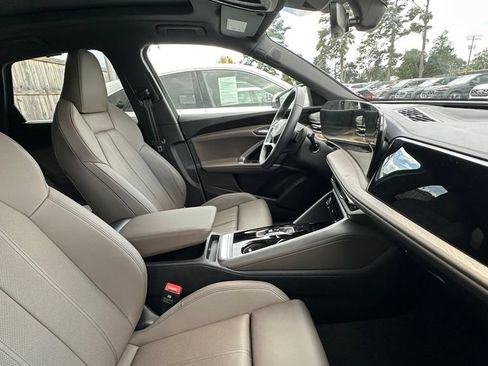 Used 2025 Audi Q5 Premium Plus AWD/4WD image 5