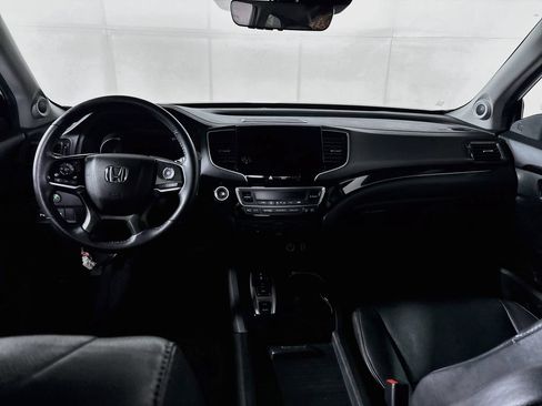 Used 2022 Honda Pilot Touring image 12