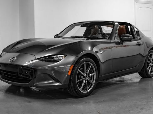 Used 2017 MAZDA MX-5 Miata RF Grand Touring image 7