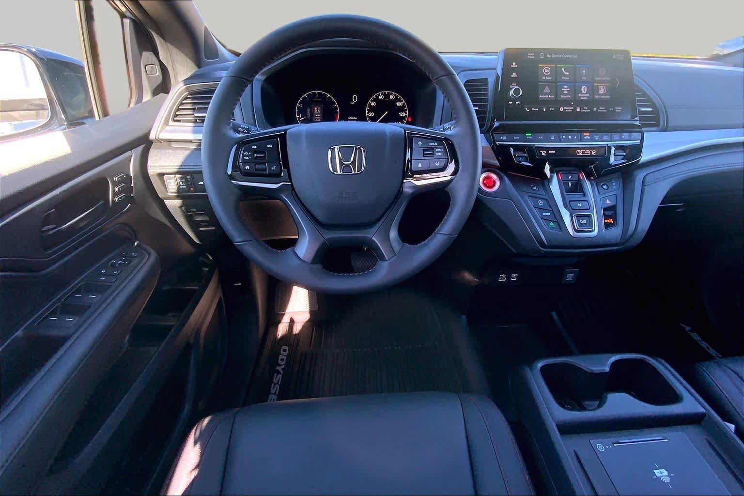 Used 2026 Honda Odyssey Sport-L image 5