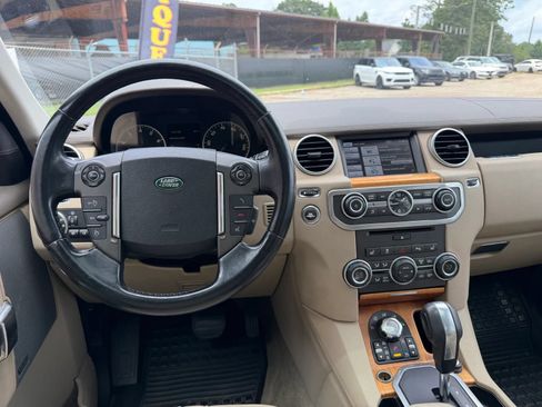 Used 2013 Land Rover LR4 HSE AWD/4WD image 18