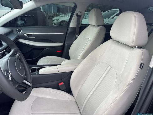 Certified 2024 Hyundai Sonata SEL FWD image 15