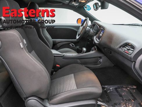 Used 2022 Dodge Challenger R/T Scat Pack w/ Scat Pack Stripe image 23