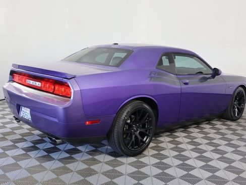 Used 2013 Dodge Challenger R/T RWD image 4