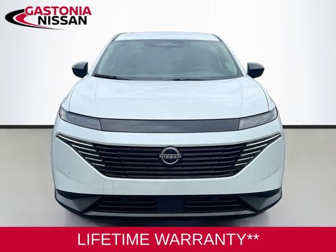 Used 2025 Nissan Murano SV FWD image 2