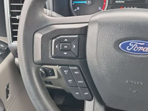 Used 2022 Ford F250 XLT w/ XLT Premium Package AWD/4WD image 23