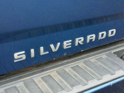 Used 2019 Chevrolet Silverado 1500 LT w/ All Star Edition image 11