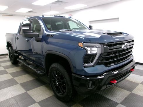 Used 2026 Chevrolet Silverado 2500 LTZ w/ Trail Boss Package AWD/4WD image 15