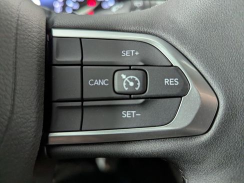 New 2026 Jeep Compass Latitude image 17