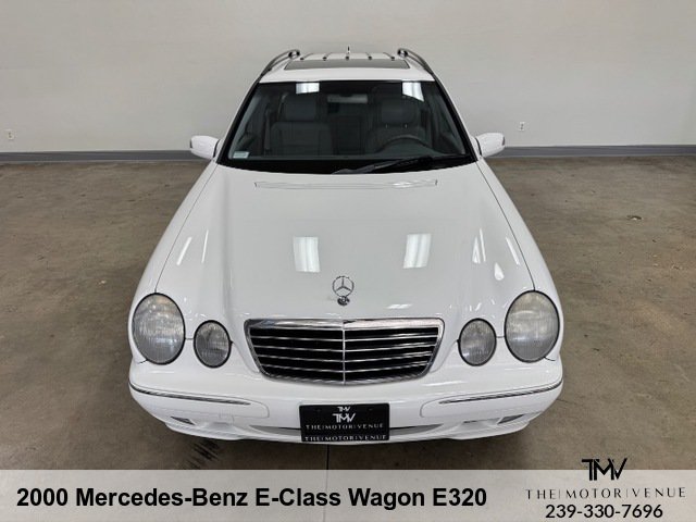 Used 2000 Mercedes-Benz E 320 4MATIC Wagon image 18