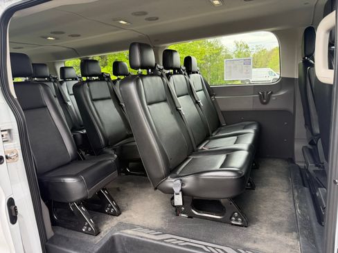Used 2024 Ford Transit 350 XL RWD image 30