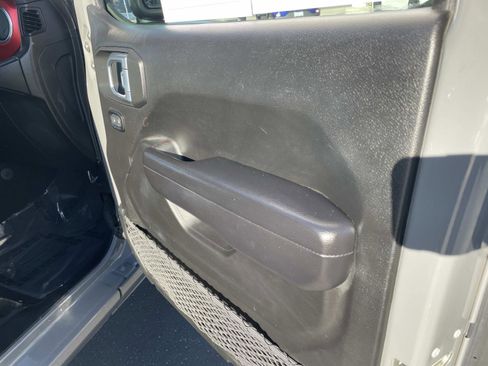 Used 2021 Jeep Wrangler Unlimited Rubicon image 25