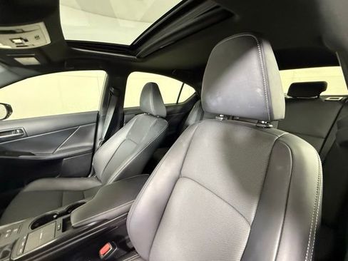 Certified 2025 Lexus IS 350 F Sport RWD image 8
