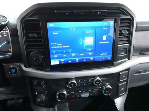 Certified 2022 Ford F150 XLT w/ Equipment Group 302A High image 15