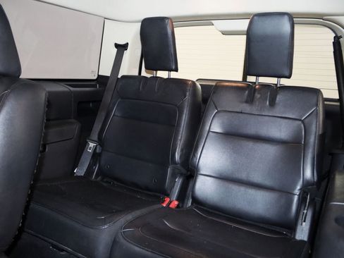 Used 2018 Ford Flex SEL w/ Equipment Group 202A FWD image 13