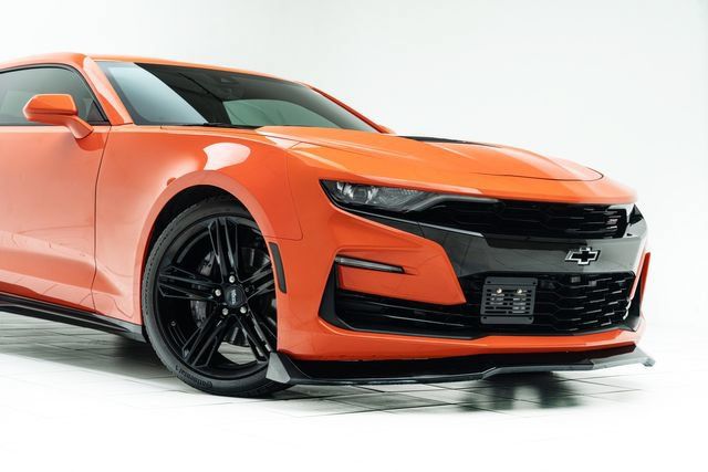 Used 2019 Chevrolet Camaro SS RWD image 4