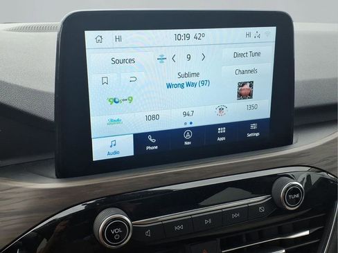 Used 2020 Ford Escape Titanium image 6