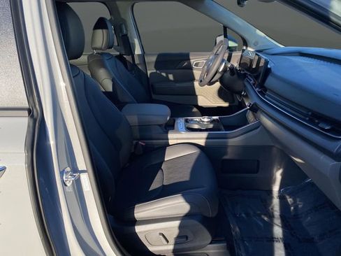 New 2026 Kia Carnival EX image 40