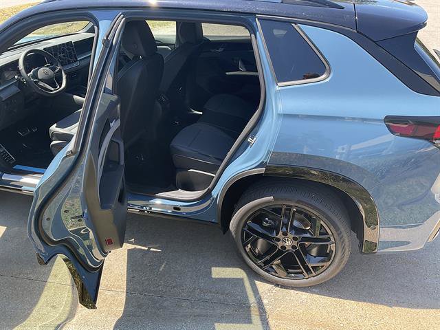 New 2026 Volkswagen Tiguan SE R-Line AWD/4WD image 6