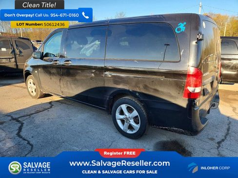 Used 2018 Mercedes-Benz Metris Passenger image 3
