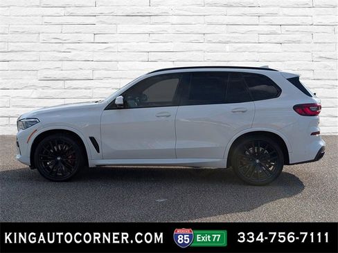 Used 2021 BMW X5 M50i w/ Executive Package image 8