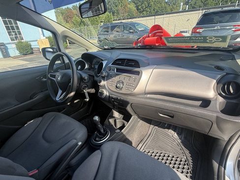 Used 2013 Honda Fit image 26