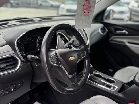 Used 2018 Chevrolet Equinox Premier image 9