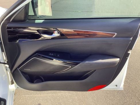 Used 2019 Kia Cadenza Technology image 38