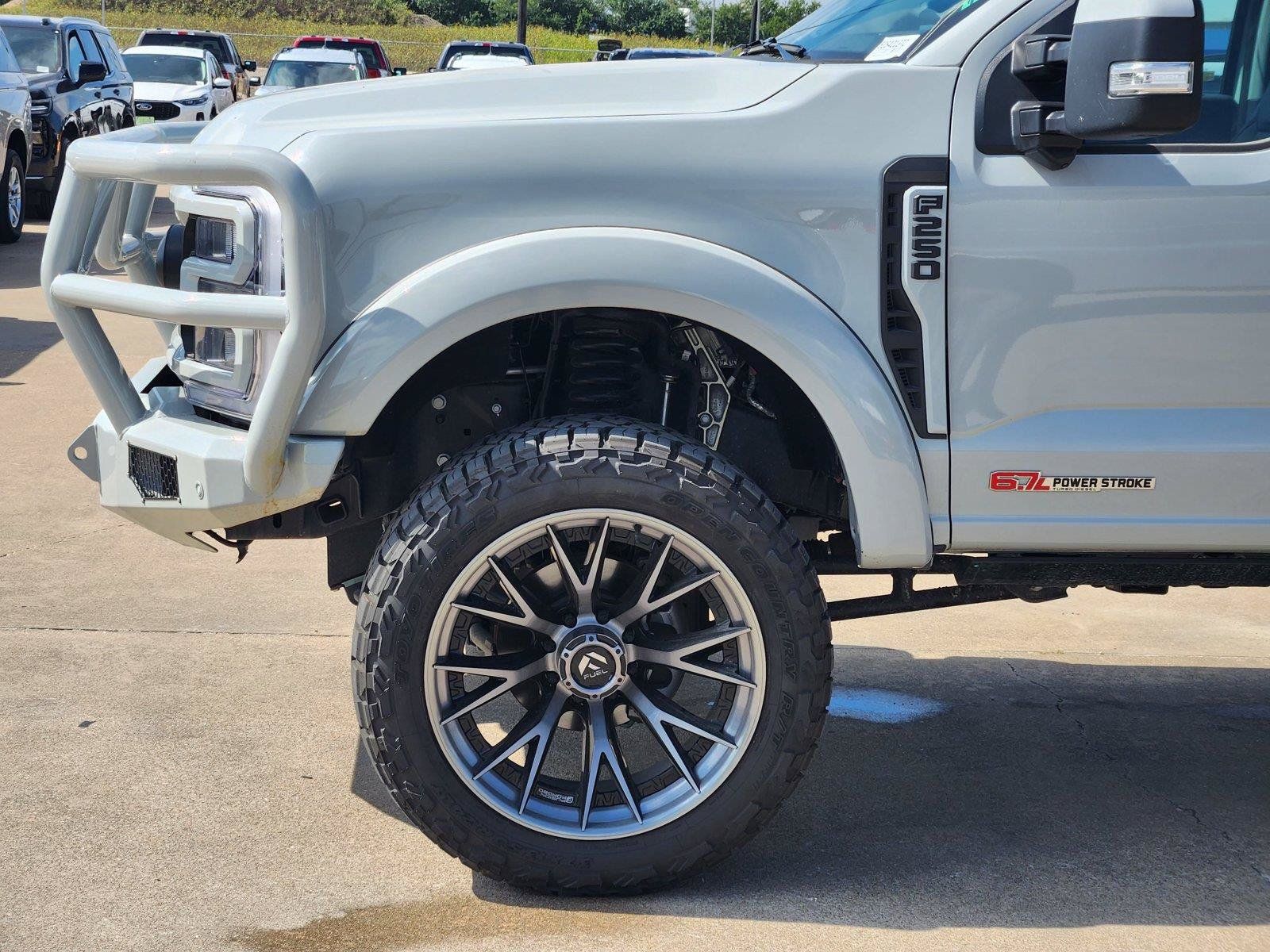 New 2025 Ford F250 Lariat w/ Lariat Ultimate Package AWD/4WD image 7