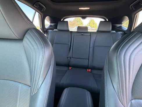 Used 2023 Toyota Venza Limited AWD/4WD image 17