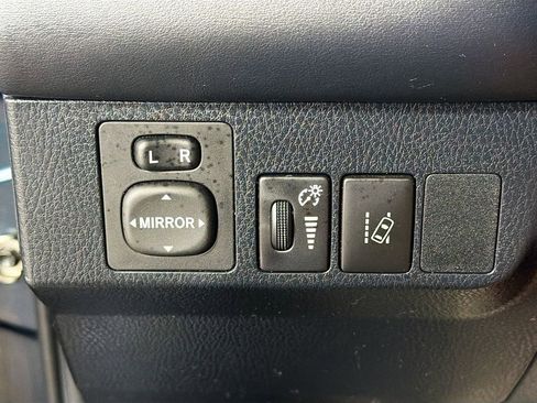 Used 2018 Toyota RAV4 XLE w/ Plus Extra Value Package AWD/4WD image 13