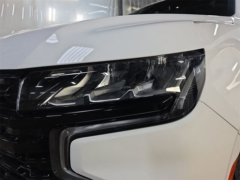 Used 2024 Chevrolet Tahoe Z71 w/ Off-Road Capability Package image 30