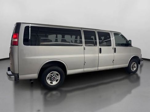 Used 2008 GMC Savana 3500 Extended Passenger w/ LT Preferred Equipment Group image 11