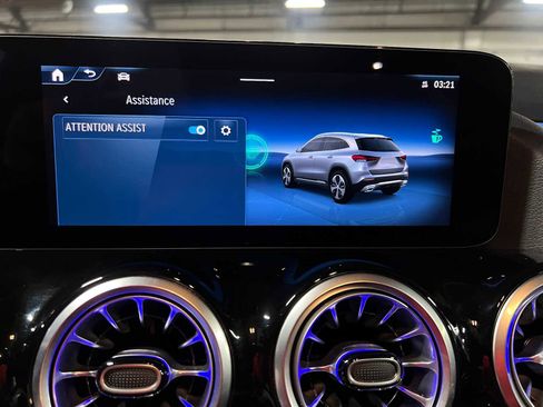 Certified 2025 Mercedes-Benz GLA 250 4MATIC image 31