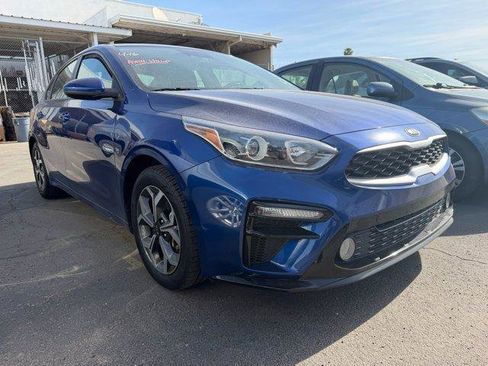 Used 2021 Kia Forte LXS FWD image 2