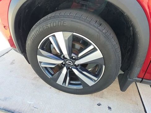 Used 2023 Nissan Rogue SL w/ SL Premium Package FWD image 10