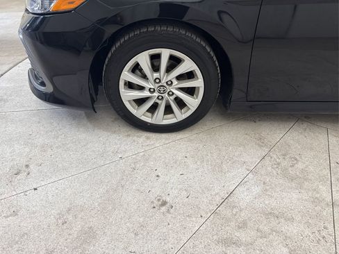 Used 2022 Toyota Camry LE FWD image 18