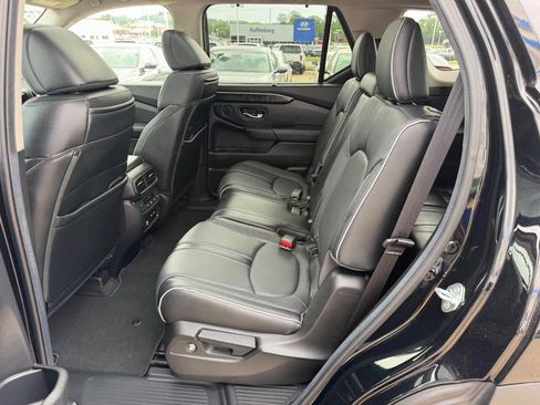 Used 2024 Honda Pilot Elite image 10