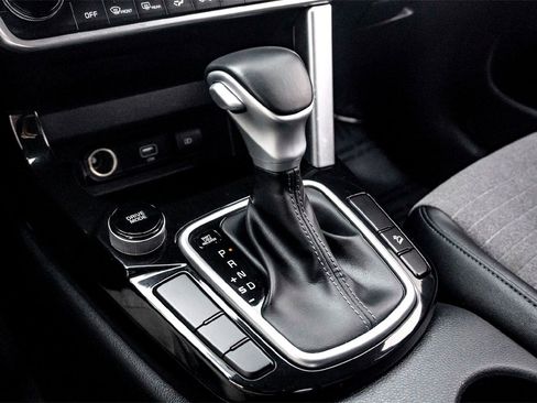 Used 2023 Kia Seltos S w/ Navigation Package image 25