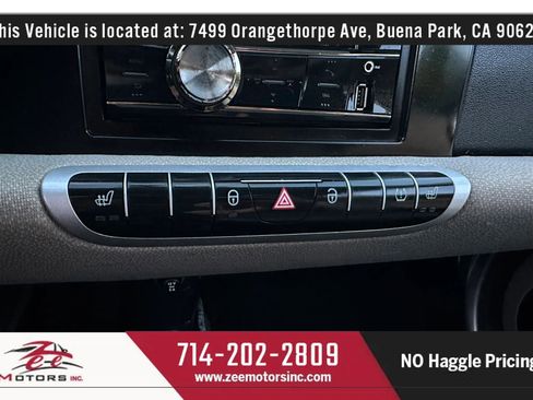 Used 2013 smart fortwo passion image 26
