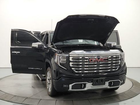 Used 2024 GMC Sierra 1500 Denali w/ Denali Reserve Package AWD/4WD image 10